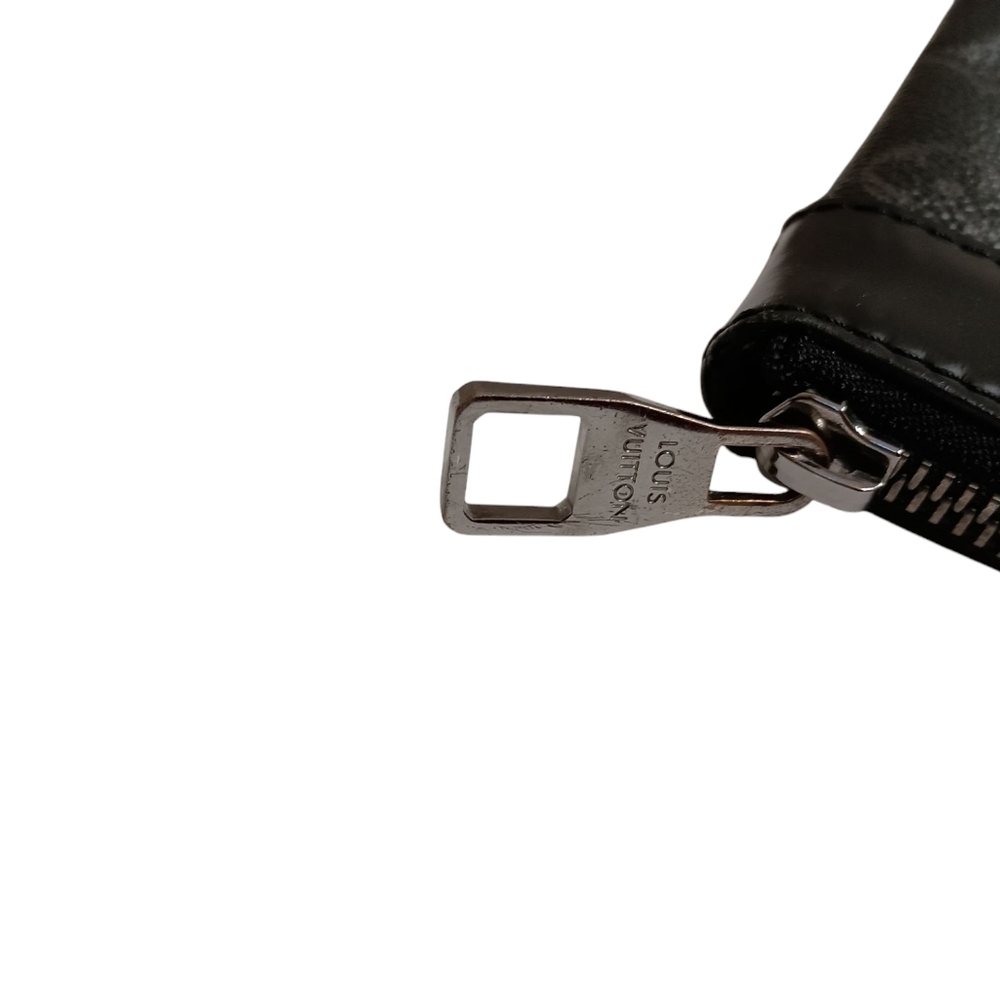 LOUIS VUITTON Monogram Eclipses Pochette Discovery Clutch Bag Brown M62291 - Picture 6 of 13